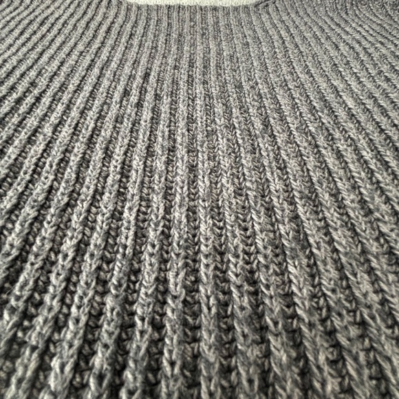 Roots grey cabin crew neck pullover sweater size small EUC - Picture 12 of 14